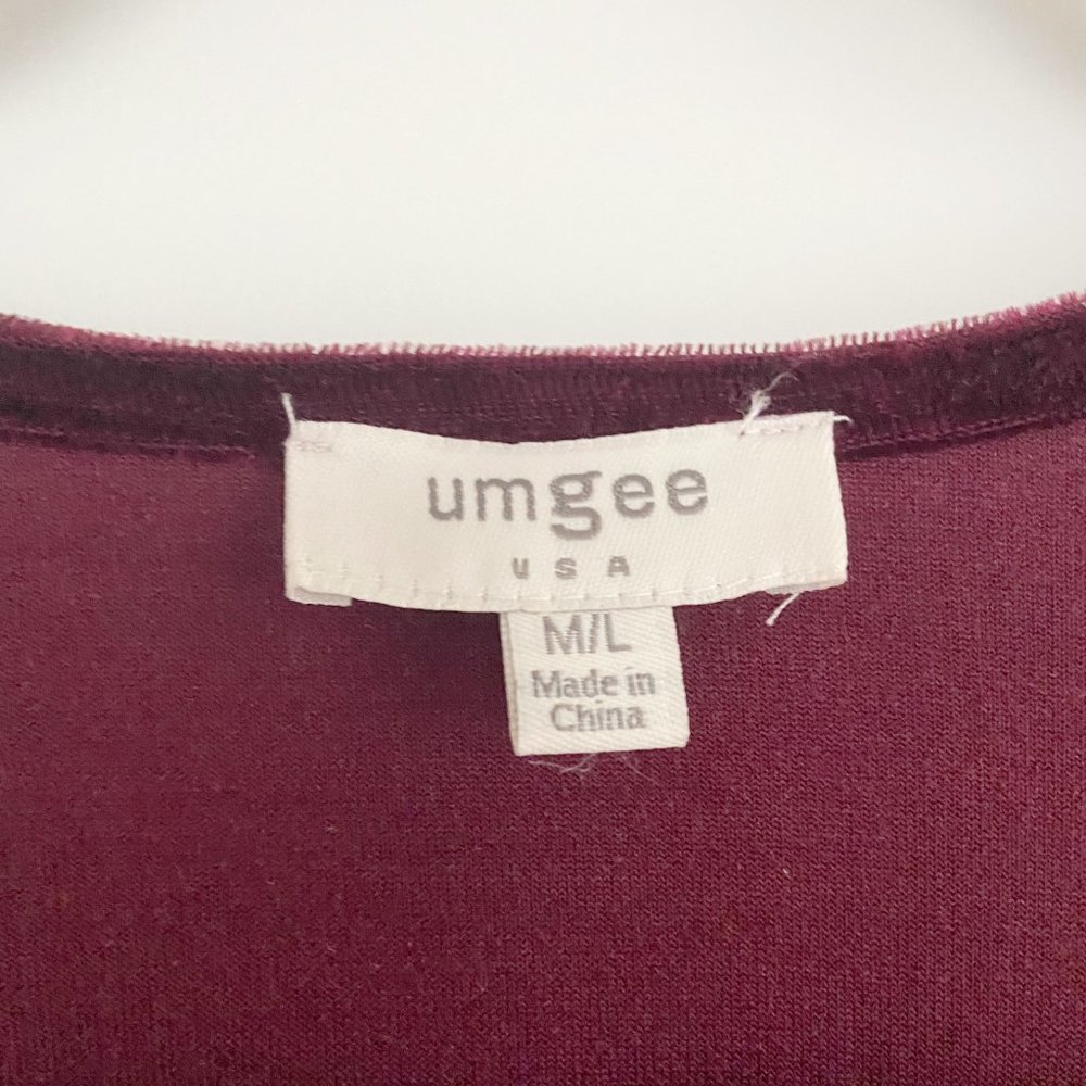 UMGEE Women's Velvet Embroidered Kimono - Picture 4 of 4